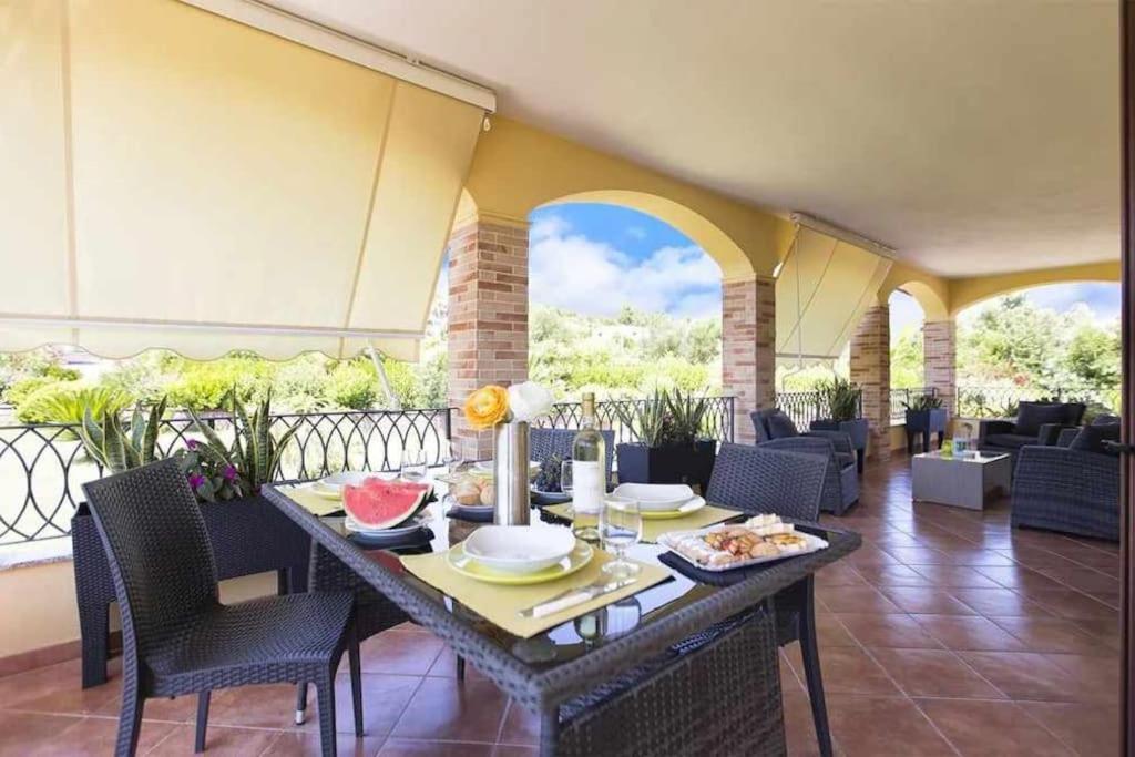 Alghero Villa Mistral Per 7 Persone Terrazza Bbq Ac Wifi Exterior photo